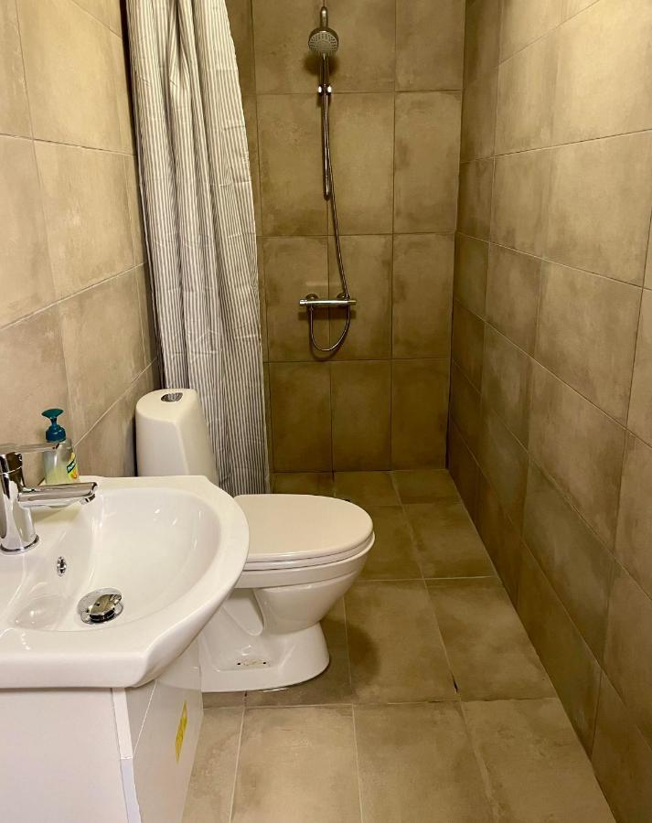 Bui Hotel Humble Bagian luar foto